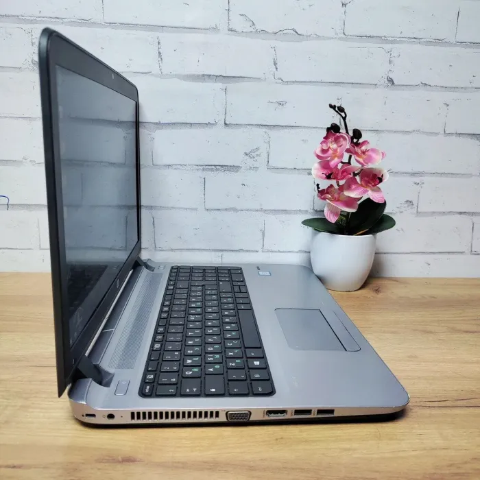 Ноутбук HP ProBook 450 G3 / 15.6" (1920x1080) TN / Intel Core i5-6200U (2 (4) ядра по 2.3 - 2.8 GHz) / 16 GB DDR3 / 128 GB SSD / Intel HD Graphics 520 / WebCam / DVD-ROM б/в - зображення 3