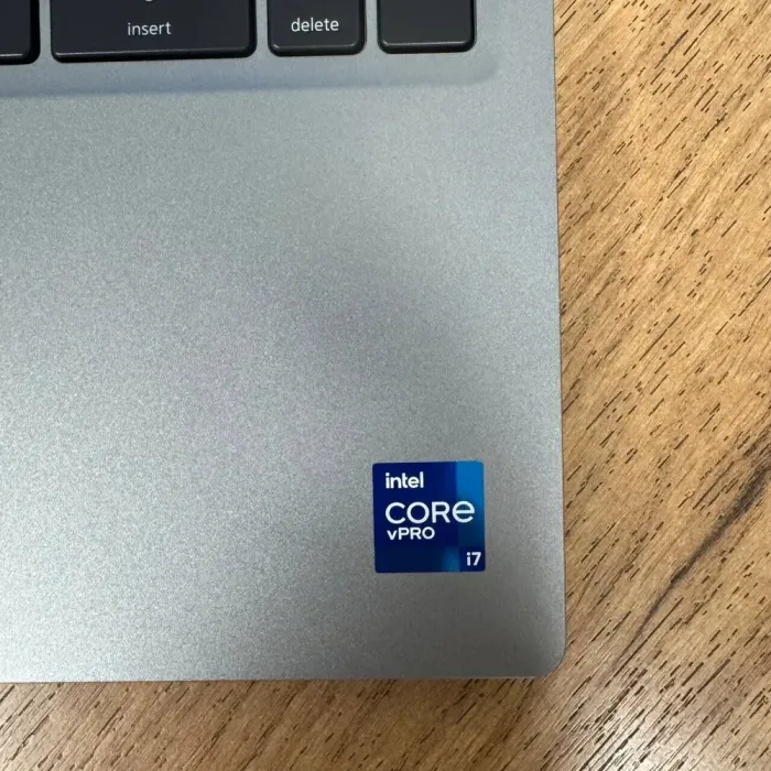 Мобільна робоча станція Dell Precision 3560 / 15.6" (1920x1080) IPS / Intel Core i7-1185G7 (4 (8) ядра по 1.2 - 4.8 GHz) / 16 GB DDR4 / 512 GB SSD / nVidia Quadro T500, 2 GB GDDR6, 64-bit / WebCam б/в - зображення 8