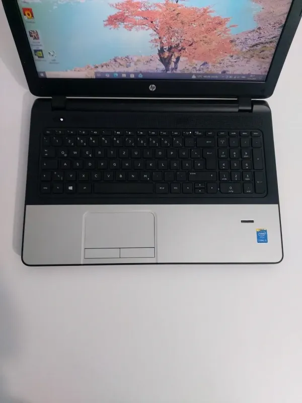 Ноутбук HP 350 G2 / 15.6" (1366x768) TN / Intel Core i3-5010U (2 (4) ядра по 2.1 GHz) / 16 GB DDR3 / 512 GB SSD / Intel HD Graphics 5500 / WebCam / DVD-ROM б/в - изображение 3