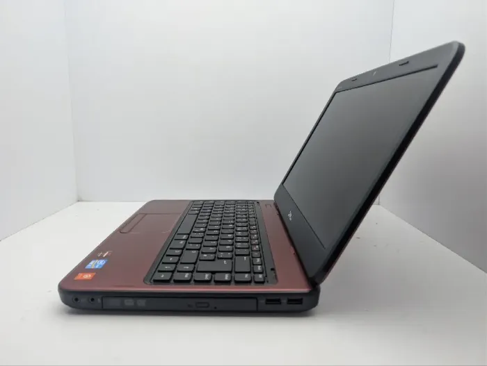 Ноутбук Dell Inspiron N4050 / 14" (1366x768) TN / Intel Core i5-2450M (2 (4) ядра по 2.5 - 3.1 GHz) / 6 GB DDR3 / 500 GB HDD / AMD Radeon HD 6470M, 1 GB GDDR3, 64-bit / WebCam / DVD-ROM б/в - изображение 5