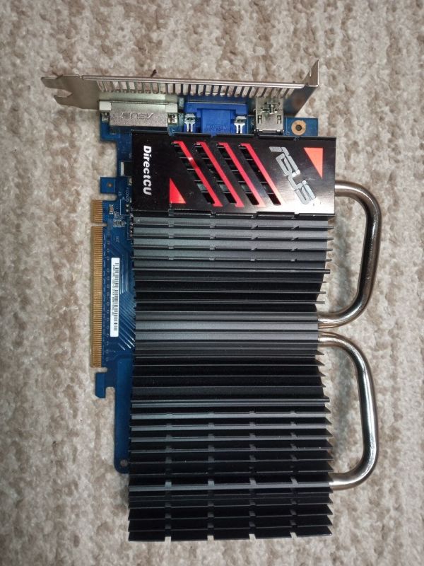 Дискретна відеокарта Asus nVidia GeForce GT 630 DirectCU Silent V2, 2 ГБ DDR3, 128-біт / 1x HDMI, 1x DVI, 1x VGA б/в - зображення 2