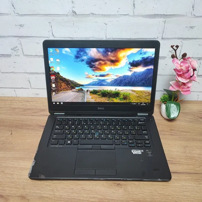 Ноутбук Б-клас Dell Latitude E5440 / 14" (1920x1080) TN / Intel Core i7-5600U (2 (4) ядра по 2.6 - 3.2 GHz) / 8 GB DDR3 / 128 GB SSD / Intel HD Graphics 5500 / WebCam / HDMI б/в - зображення 2