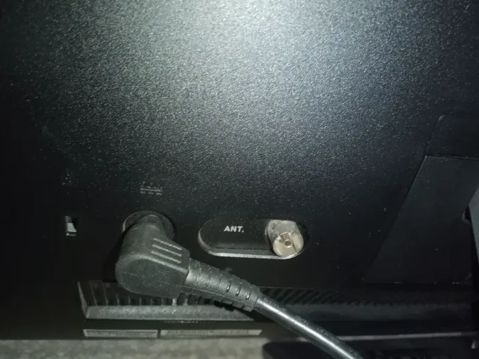 Моноблок Б-клас Asus All-in-One PC ET2210 / 22" (1920x1080) TN / Intel Core i3-2125 (2 (4) ядра по 3.3 GHz) / 4 GB DDR3 / 120 GB SSD / Intel HD Graphics 3000 / WebCam б/в - зображення 6