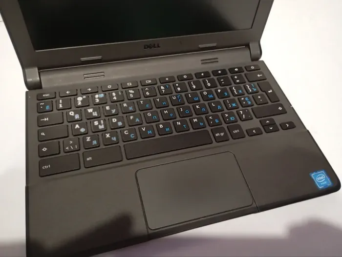 Нетбук Б-клас Dell Chromebook 3120 / 11.6" (1366x768) TN / Intel Celeron N2840 (2 ядра по 2.2 - 2.58 GHz) / 4 GB DDR3 / 16 GB SSD / Intel HD Graphics / WebCam б/в - зображення 7