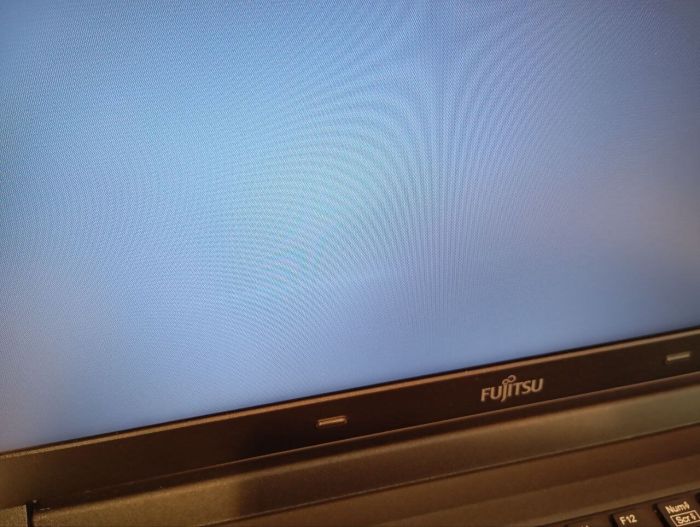 Ноутбук Б-клас Fujitsu LifeBook E556 / 15.6" (1366x768) TN / Intel Core i5-6200U (2 (4) ядра по 2.3 - 2.8 GHz) / 8 GB DDR4 / 240 GB SSD / Intel HD Graphics 520 / WebCam / DVD-RW б/в - зображення 9