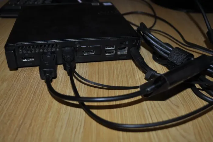 Комплект ПК: HP ProDesk 600 G4 Desktop Mini USFF / Intel Core i3-8100T (4 ядра по 3.1 GHz) / 8 GB DDR4 / 240 GB SSD / Intel UHD Graphics 630 / Wi-Fi + Монітор Б-клас AOC 2236Vwa / 22" (1920x1080) TN / VGA + Windows 11 Pro б/в - зображення 14