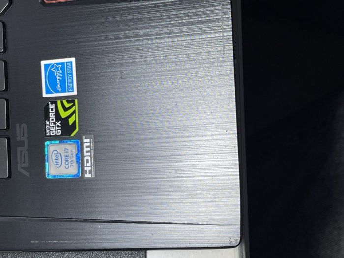 Ігровий ноутбук Б-класу Asus ROG Strix GL753VE / 17" (1920x1080) IPS / Intel Core i7-7700HQ (4 (8) ядра по 2,80 - 3,80 ГГц) / 32 ГБ DDR4 / 960 ГБ SSD / nVidia GeForce GTX 1050 Ti, 4 ГБ GDDR5, 128-біт / WebCam б/в - зображення 9