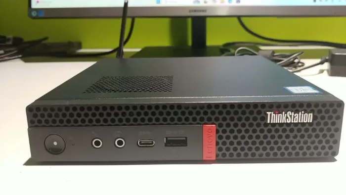 Неттоп Lenovo ThinkStation P330 Tiny USFF / Intel Core i9-9900T (8 (16) ядер по 2.1 - 4.4 GHz) / 16 GB DDR4 / 512 GB SSD / nVidia Quadro P620, 2 GB GDDR5X, 128-bit / WI-FI / Windows 11 +  Блок живлення у комплекті б/в - зображення 2