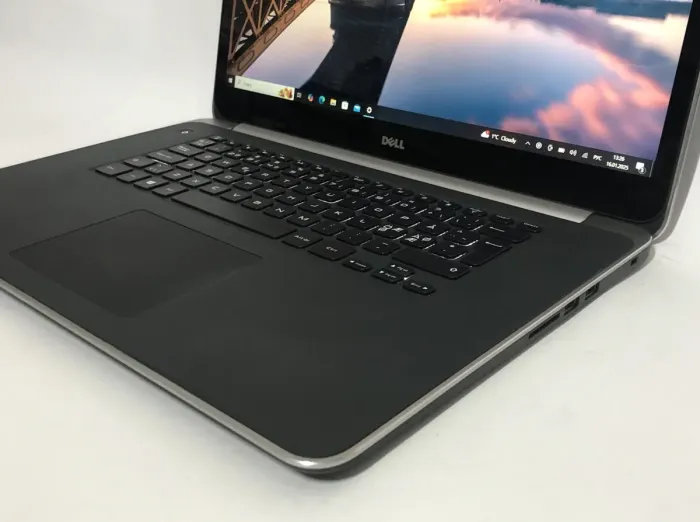 Ноутбук Б-клас Dell XPS 15 9530 / 15.6" (1920x1080) IPS Touch / Intel Core i5-4200H (2 (4) ядра по 2.8 - 3.4 GHz) / 8 GB DDR3 / 500 GB SSD / Intel HD Graphics 4600 / WebCam / Win 10 Pro б/в - зображення 8