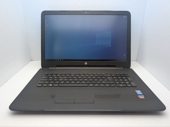 Ноутбук HP 17 x070ng / 17.3" (1920x1080) TN / Intel Core i3-5005U (2 (4) ядра по 2.0 GHz) / 8 GB DDR3 / 128 GB SSD / AMD Radeon R5 M330, 2 GB GDDR3, 64-bit / WebCam / DVD-ROM б/в - зображення 2