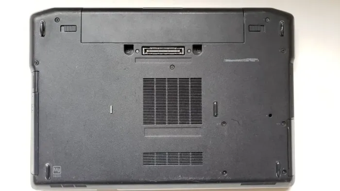 Ноутбук Dell Latitude E6420 / 14" (1600x900) TN / Intel Core i7-2620M (2 (4) ядра по 2.7 - 3.4 GHz) / 8 GB DDR3 / 256 GB SSD / Intel HD Graphics 3000 / WebCam б/в - зображення 9