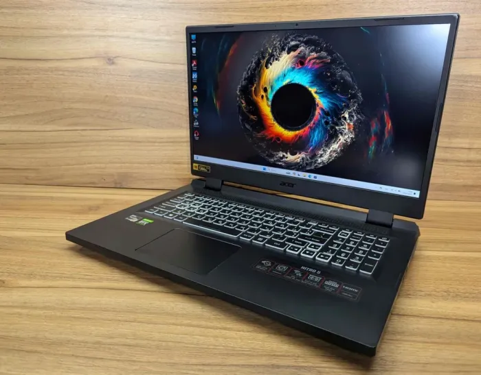 Ігровий ноутбук Acer Nitro 5 AN517-42 / 17.3" (1920x1080) IPS / AMD Ryzen 7 6800H (8 (16) ядер по 3.2 - 4.7 GHz) / 16 GB DDR4 / 512 GB SSD / nVidia GeForce RTX 3060, 6 GB GDDR6, 192-bit / WebCam / Windows 10 б/в - зображення 5