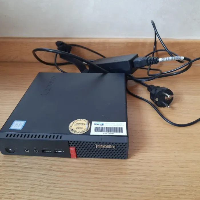 Неттоп Lenovo ThinkCentre M710q Tiny USFF / Intel Core i5-7400T (4 ядра по 2.4 - 3.0 GHz) / 8 GB DDR4 / 240 GB SSD / Intel HD Graphics 630 / DisplayPort / Wi-Fi б/в - зображення 2