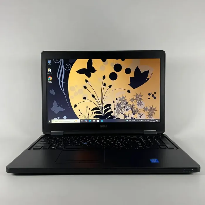 Ноутбук Dell Latitude E5550 / 15.6" (1366x768) TN / Intel Core i5-5300U (2 (4) ядра по 2.3 - 2.9 GHz) / 16 GB DDR3 / 256 GB SSD / Intel HD Graphics 5500 / WebCam / HDMI б/в - зображення 2