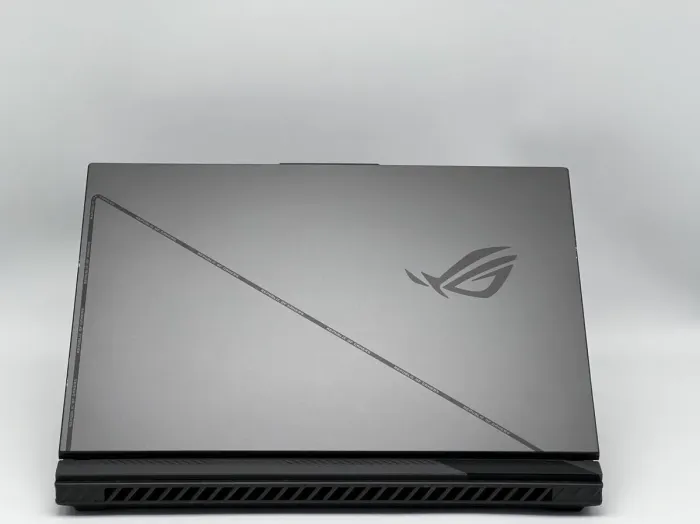 Ігровий ноутбук Б-класу Asus ROG Strix G18 G814JZ-G18 / 18" (2560x1600) IPS / Intel Core i9-13980HX (24 (32) ядра по 2,2 - 5,5 ГГц) / 32 ГБ DDR5 / 2048 ГБ SSD NVMe / nVidia GeForce RTX 4080, 12 ГБ GDDR6, 192-біт / WebCam б/в - зображення 5