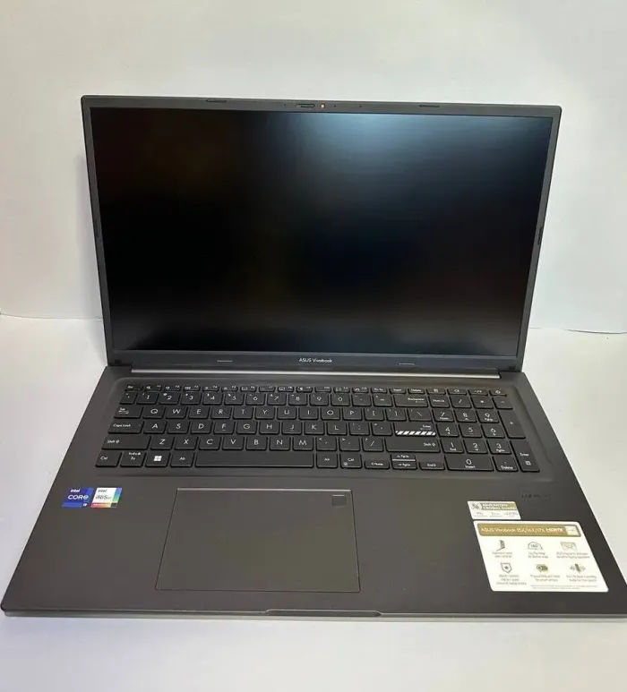 Ультрабук Asus Vivobook 17x k3704v / 17.3" (1920х1080) TN / Intel Core i9-13900H (14 (20) ядер по 4.1 - 5.4 GHz) / 16 GB DDR4 / 1000 GB SSD / Intel Iris Xe Graphics / WebCam б/в - зображення 1