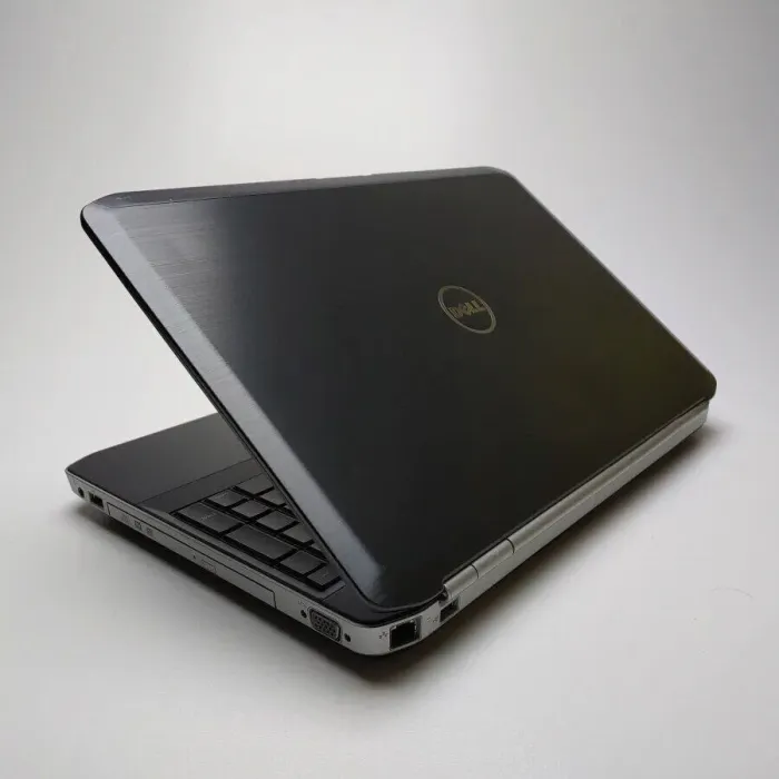 Ноутбук Dell Latitude E5520 / 15.6" TN / Intel Core i3-2330M (2(4) ядра по 2.2GHz) / 8GB DDR3 / 480GB SSD / HD Graphics 3000 / DVD-ROM / Win 10 Pro б/в - зображення 7