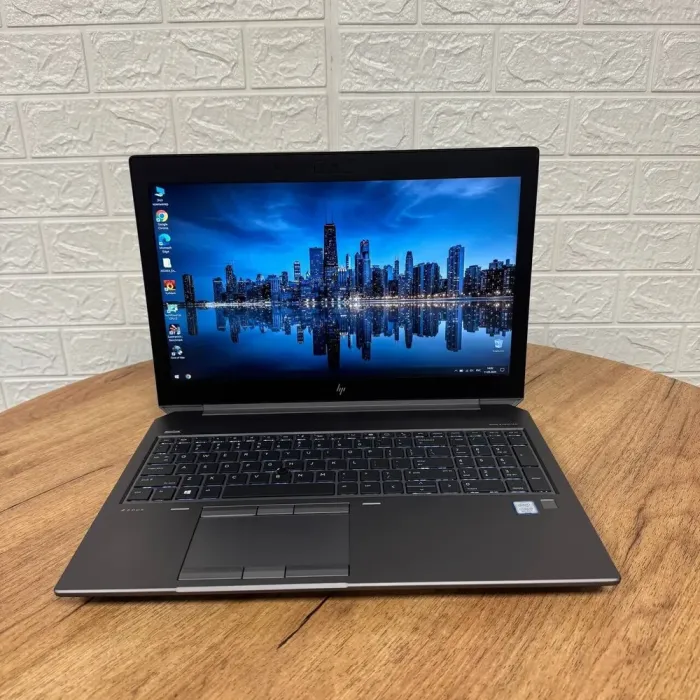 Мобільна робоча станція HP ZBook 15 G6 / 15.6" (1920x1080) IPS / Intel Core i7-9850H (6 (12) ядер по 2.6 - 4.6 GHz) / 16 GB DDR4 / 512 GB SSD / nVidia Quadro T1000, 4 GB GDDR5, 128-bit / WebCam б/в - зображення 2