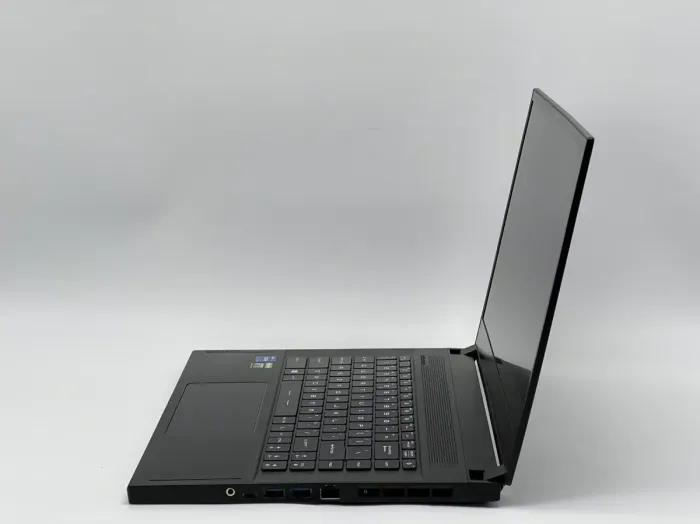 Ігровий ноутбук MSI GS66 Stealth 11UH / 15.6" (2560x1440) IPS / Intel Core i7-11800H (8 (16) ядер по 1,9 - 4,6 ГГц) / 32 ГБ DDR4 / 960 ГБ SSD / nVidia GeForce RTX 3080, 16 ГБ GDDR6, 256-біт / WebCam б/в - изображение 4