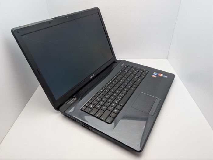 Ноутбук Asus A72J / 15.6" (1366x768) TN / Intel Core i3-350M (2 (4) ядра по 2.2 GHz) / 6 GB DDR3 / 320 GB HDD / AMD Radeon HD 5740, 1 GB GDDR3, 64-bit / WebCam / DVD-ROM б/в - зображення 6