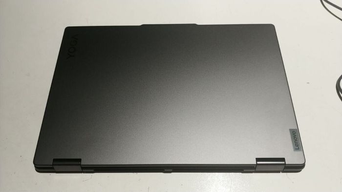 Ультрабук-трансформер Lenovo Yoga 7 16ARP8 / 16" (1920x1080) IPS Touch / AMD Ryzen 5 7535U (6 (12) ядер по 2.9 - 4.55 GHz) / 8 GB DDR5 / 512 GB SSD / AMD Radeon 660M / WebCam б/в - зображення 3