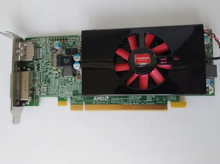 Дискретна відеокарта AMD Radeon HD 8570, 1 GB GDDR3, 128-bit / 1x DVI, 1x DisplayPort / Для корпусів форм-фактора SFF б/в - зображення 6