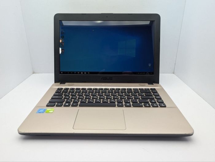 Ноутбук Asus X441S / 15.6" (1366x768) TN / Intel Pentium N3710 (4 ядра по 1.6 - 2.56 GHz) / 4 GB DDR3 / 60 GB SSD + 320 GB HDD / nVidia GeForce 810M, 1 GB GDDR3, 64-bit / WebCam / DVD-ROM б/в - зображення 2