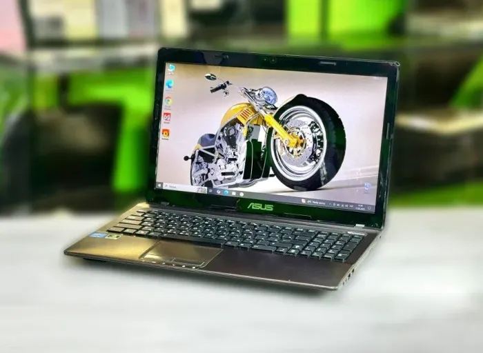 Ноутбук Б-клас Asus K53S / 15.6" (1366x768) TN / Intel Core i3-2350M (2 (4) ядра по 2.3 GHz) / 8 GB DDR3 / 120 GB SSD + 500 GB HDD / nVidia GeForce 610M, 2 GB GDDR3, 64-bit / WebCam б/в - зображення 3