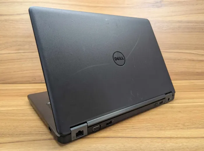 Ноутбук Dell Latitude E5450 / 14" (1920x1080) IPS / Intel Core i5-5200U (2 (4) ядра по 2.2 - 2.7 GHz) / 8 GB DDR3 / 240 GB SSD / Intel HD Graphics 5500 / WebCam / Windows 10 б/в - зображення 6
