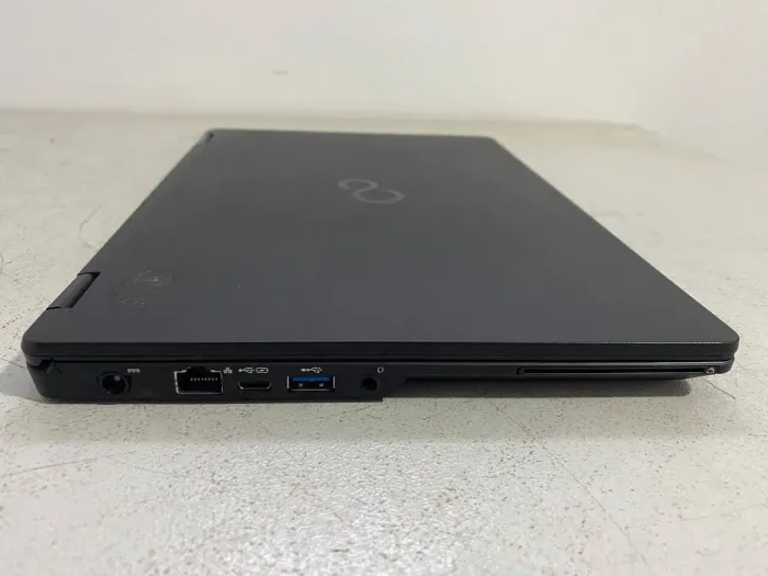 Нетбук Fujitsu LifeBook U728 / 12.5" (1920x1080) IPS / Intel Core i5-7200U (2 (4) ядра 2.5 - 3.1 GHz) / 8 GB DDR4 / 256 GB SSD / Intel UHD Graphics 620 / WebCam б/в - зображення 6