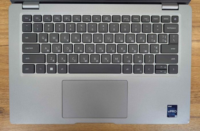 Ультрабук Dell Latitude 5430 / 14" (1920x1080) IPS / Intel Core i5-1245U (10 (12) ядер по 1.2 - 4.4 GHz) / 32 GB DDR4 / 1000 GB SSD / Intel Iris Xe Graphics / WebCam / HDMI / Windows 11 б/в - зображення 3