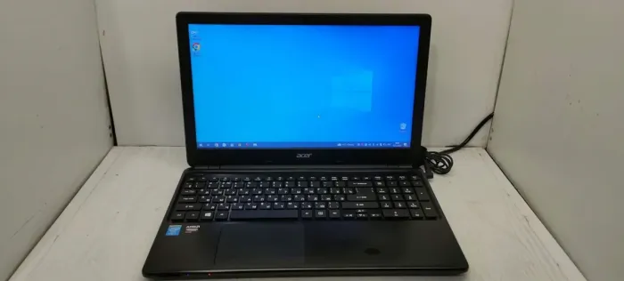 Ноутбук Б-класс Acer Aspire E1-572G / 15.6" TN / Core i3-4010U (2(4) ядра по 1.7GHz) / 8GB DDR3 / 240GB SSD / Radeon HD 8670M, 1GB DDR3/ WebCam б/в - зображення 2