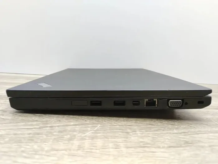 Ноутбук Б-клас Lenovo ThinkPad L460 / 14" (1920x1080) IPS / Intel Pentium 4405U (2 (4) ядра по 2.1 GHz) / 8 GB DDR3 / 120 GB SSD / Intel HD Graphics 510 / WebCam б/в - зображення 6