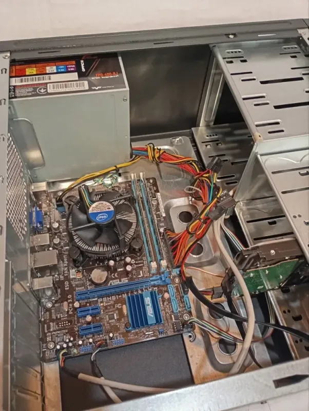 ПК Patriot Tower / Intel Core i5-2400 (4 ядра по 3.1 - 3.4 GHz) / 8 GB DDR3 / 500 GB HDD / Intel HD Graphics 2000 / 400W б/в - зображення 5