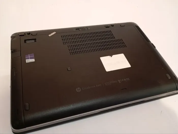 Ультрабук Б-клас HP EliteBook 840 G1 / 14" (1366x768) TN / Intel Core i5-4210U (2 (4) ядра по 1.7 - 2.7 GHz) / 8 GB DDR3 / 120 GB SSD / Intel HD Graphics 4400 / WebCam / Без АКБ б/в - зображення 7