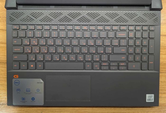 Ігровий ноутбук Dell G15 5510 / 15,6" (1920x1080) IPS / Intel Core i7-10870H (8 (16) ядер по 2.2 - 5.0 GHz) / 16 GB DDR4 / 1000 GB SSD / nVidia GeForce RTX 3060, 6 GB GDDR6, 192-bit / WebCam / Windows 10 б/в - изображение 3