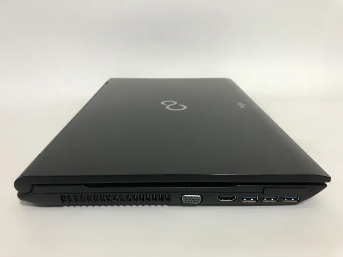 Ноутбук Fujitsu LifeBook AH532 / 15.6" (1366x768) TN / Intel Core i5-3210M (2 (4) ядра по 2.5 - 3.1 GHz) / 4 GB DDR3 / 320 GB HDD / Intel HD Graphics 4000 / WebCam / DVD-ROM б/в - зображення 4