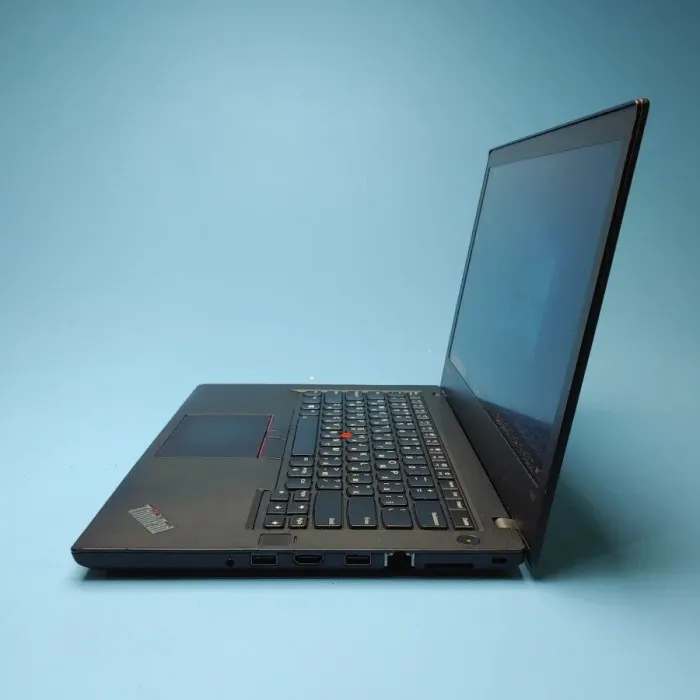 Ультрабук Lenovo ThinkPad T470 / 14" (1920x1080) IPS / Intel Core i5-6300U (2 (4) ядра по 2.4-3 GHz) / 16 GB DDR4 / 240 GB SSD / HD Graphics 520 / Win 10 Pro б/в - зображення 4