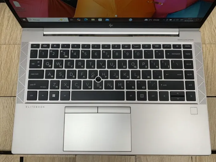 Ультрабук HP EliteBook 845 G8 / 14" (1920x1080) TN / AMD Ryzen 5 Pro 5650U (6 (12) ядер по 2.3 - 4.2 GHz) / 8 GB DDR4 / 256 GB SSD M.2 / AMD Radeon Graphics / WebCam б/в - зображення 4