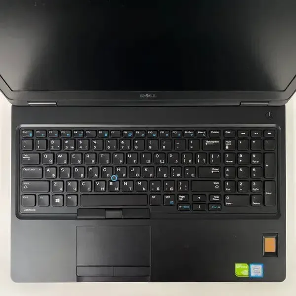 Ноутбук Б-клас Dell Latitude 5580 / 15.6" (1920x1080) IPS / Intel Core i5-6440HQ (4 ядра по 2.6 - 3.5 GHz) / 16 GB DDR4 / 512 GB SSD / nVidia GeForce 940MX, 2 GB GDDR5, 64-bit / WebCam / TouchID б/в - зображення 3