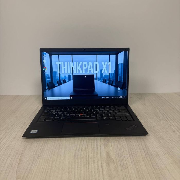 Ультрабук Lenovo ThinkPad X1 Carbon (6th Gen) / 14" (1920×1080) IPS / Intel Core i5-8350U (4 (8) ядра по 1.7 - 3.6 GHz) / 8 GB DDR3 / 256 GB SSD / Intel HD Graphics 620 / WebCam б/в - зображення 2