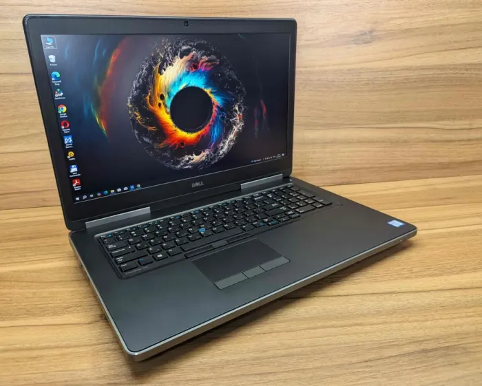 Мобільна робоча станція Dell Precision 7720 / 17.3" (1920x1080) IPS / Intel Core i7-6820HQ (4 (8) ядра по 2.7 - 3.6 GHz) / 32 GB DDR4 / 512 GB SSD + 1000 GB HDD / nVidia Quadro P3000, 6 GB GDDR5, 192-bit / WebCam / Windows 10 б/в - зображення 4