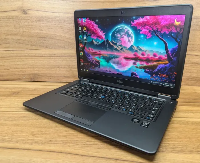 Ультрабук Dell Latitude E7450 / 14" (1920x1080) TN / Intel Core i5-5300U (2 (4) ядра по 2.3 - 2.9 GHz) / 8 GB DDR3 / 240 GB SSD / Intel HD Graphics 5500 / WebCam / Windows 10 б/в - зображення 5