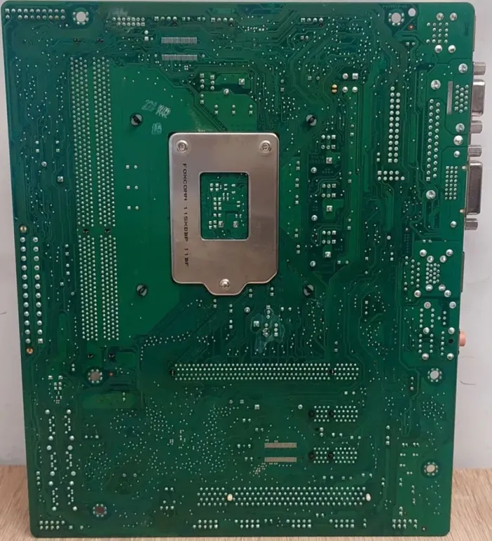 Комплект: Материнська плата Intel Desktop DH61CR / LGA1155 / Intel Core i3-2120 (2 (4) ядра по 3,3 ГГц) / 8 ГБ DDR3 / Intel HD Graphics 2000 + Кулер б/в - зображення 4