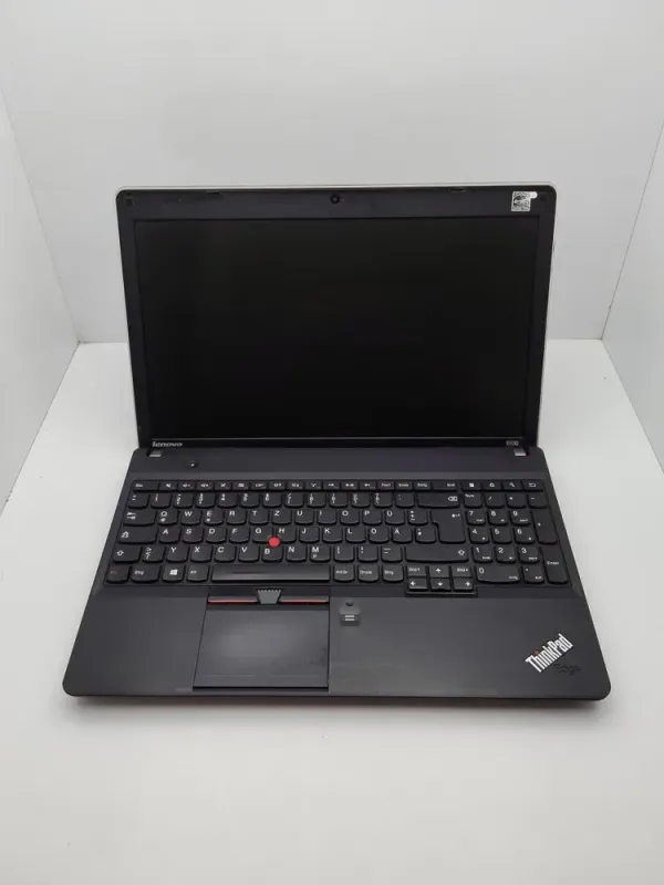 Ноутбук Lenovo E530 / 15.6" (1366x768) TN / Intel Core i5-3210M (2 (4) ядра по 2.5 - 3.1 GHz) / 16 GB DDR3 / 1000 GB HDD / nVidia GeForce GT 635M, 2 GB DDR3, 128-bit / WebCam б/в - зображення 2