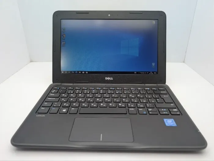 Нетбук Dell Latitude 3180 / 11.6" (1366x768) TN / Intel Pentium N4200 (4 ядра по 1.1 - 2.5 GHz) / 4 GB DDR3 / 128 GB SSD / Intel HD Graphics 505 / WebCam б/в - зображення 2