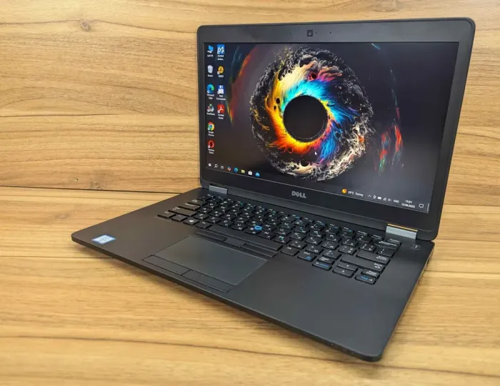 Ультрабук Dell Latitude E7470 / 14" (1920x1080) IPS / Intel Core i5-6300U (2 (4) ядра по 2.4 - 3.0 GHz) / 8 GB DDR4 / 256 GB SSD / Intel HD Graphics 520 / HDMI / Windows 10 б/в - зображення 5