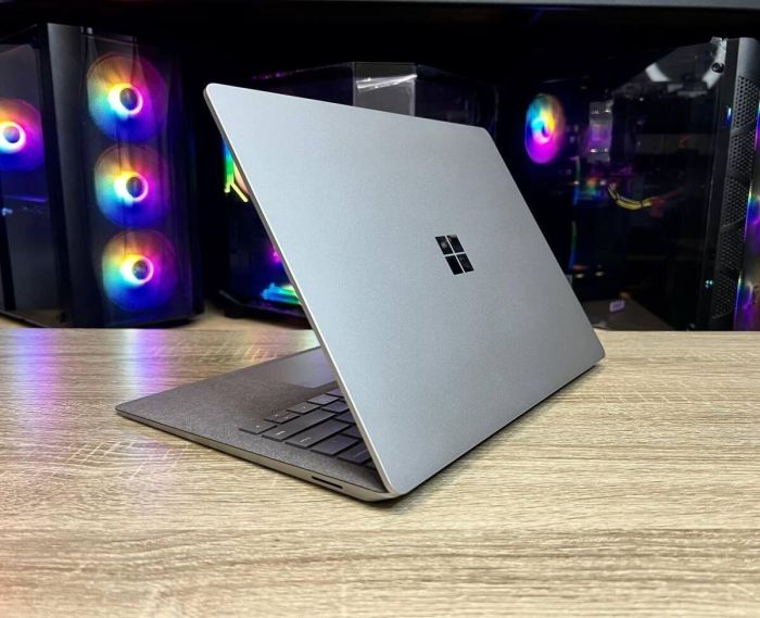 Ультрабук Microsoft Surface Laptop 3 / 13.5" (2256x1504) IPS Touch / Intel Core i7-1065G7 (4 (8) ядра по 1.3 - 3.9 GHz) / 16 GB DDR4 / 256 GB SSD / Intel Iris Plus Graphics / WebCam б/в - зображення 6