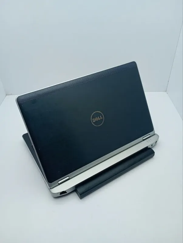 Нетбук Dell Latitude E6230 / 12.5" (1366x768) TN / Intel Core i5-3320M (2 (4) ядра по 2.6 - 3.3 GHz) / 6 GB DDR3 / 250 GB HDD / Intel HD Graphics 4000 / WebCam б/в - зображення 8
