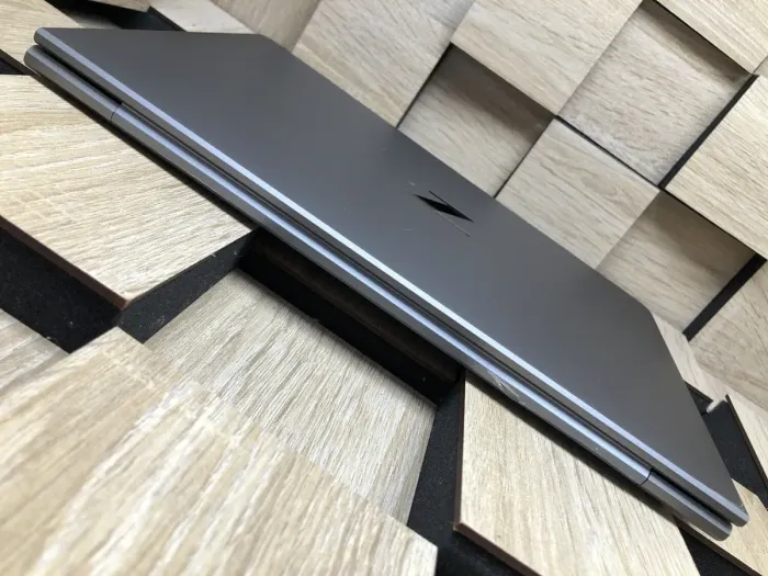 Ультрабук Б-клас HP ZBook Firefly 14 G8 / 14" (1920x1080) IPS / Intel Core i7-1185G7 (4 (8) ядра по 1.2 - 4.8 GHz) / 16 GB DDR4 / 512 GB SSD / Intel Iris Xe Graphics / WebCam б/в - зображення 7